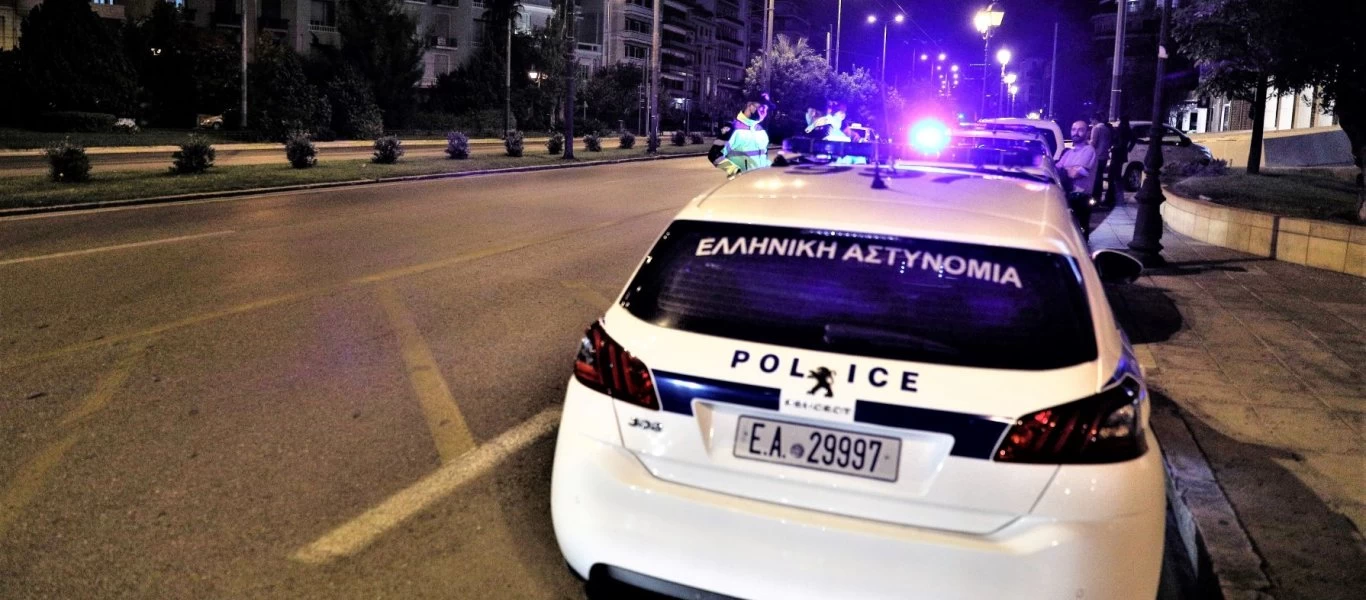 Μπαράζ επιθέσεων σε τράπεζες και καταστήματα και η πολιτική αντιπαράθεση για τον Δ.Κουφοντίνα